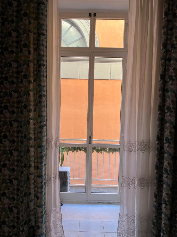 Dory's Camera Nel Cuore Di Apartment Naples